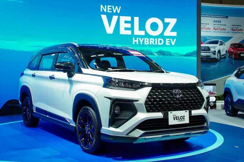 New Veloz Hybrid EV Debut Dunia di GJAW 2025, Tandai Era Baru Elektrifikasi Toyota